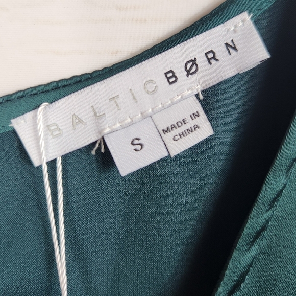Baltic Born Satin Louie Pleated Wedding Guest Midi Dress Emerald Green Small - Picture 12 of 15